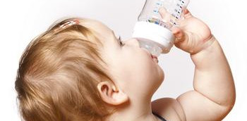 Agua e hidratación en el lactante